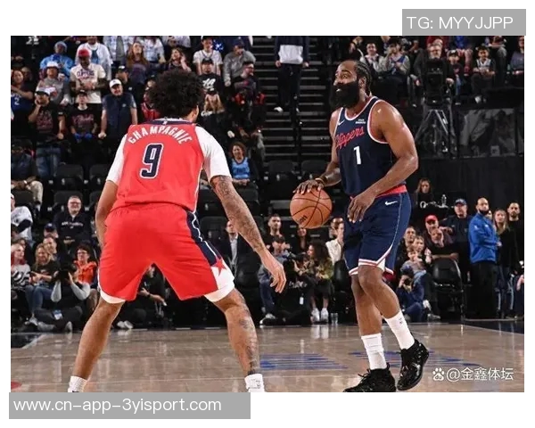 快船四连胜展现三分火力卡登与队友携手北伐勇夺胜利