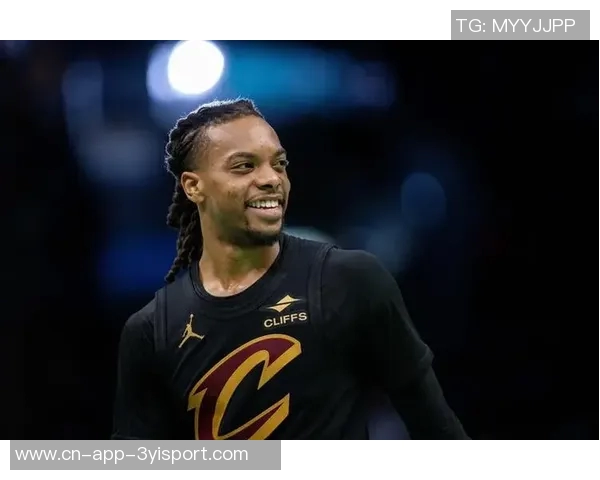 加兰表现出色三分命中率高效贡献15分5板6助球队战绩提升至正负值18最低