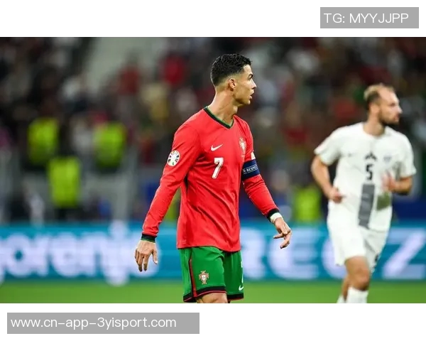 C罗四十岁依然年轻面容整形医生揭秘其可能的多次整形手术经历