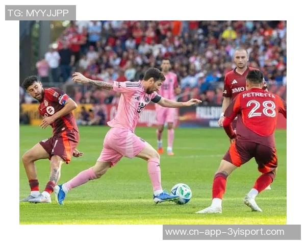 阿尔巴巧妙穿裆助攻迈阿密足球队轻松领先对手4-1 阿尔巴巧妙穿裆助攻迈阿密足球队轻松领先对手4-1