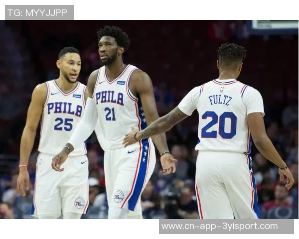 西蒙斯自信表达与拓荒双枪同场竞技的潜力并分享学习经历